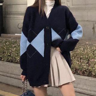Argyle Cardigan / Mini Pleated Skirt