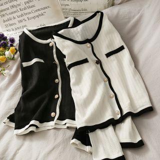 Contrasted Button-up Knit Top