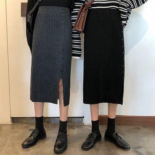 Buttoned Midi Fitted Knit Skirt