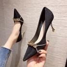 Chain Pointy-toe Pumps