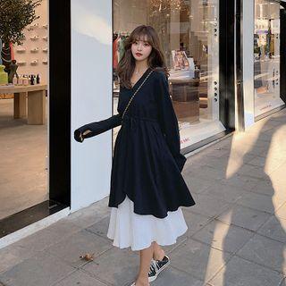 Set: Long-sleeve Buttoned A-line Dress + Spaghetti Strap Midi A-line Dress