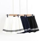 Contrast Stripe Pleated Mini Skirt