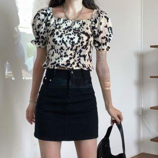 Puff-sleeve Floral Print Blouse / A-line Mini Skirt