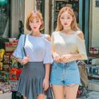 Cut-out Shoulder Frilled 3/4-sleeve T-shirt