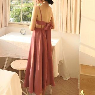 Survenir - Spaghetti Strap Open-back Maxi Sundress