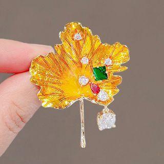 Rhinestone Maple Leaf Brooch Ly2332 - Gold - One Size