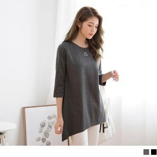 Elbow Sleeve Asymmetric Slit-side Top