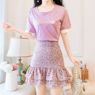 Short-sleeve Lettering Printed T-shirt / High-waist Floral Mini Mermaid Skirt