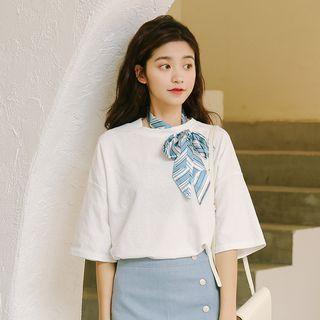 Elbow-sleeve Patterned Ribbon T-shirt