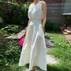 Round Tank Top / High Waist Skirt