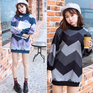 Chevron Patterned Long Sleeve Dress
