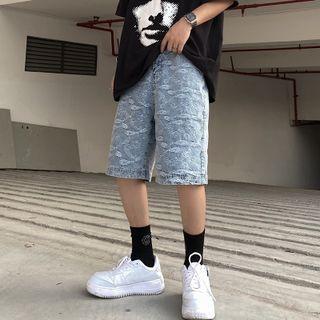 Pattern Embroidered Straight Cut Denim Shorts