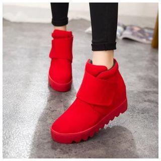 Platform Sneaker
