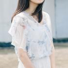 Printed V-neck Short-sleeve Chiffon Top