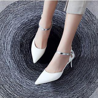 Cutout Pointed Toe Kitten Heel Pumps