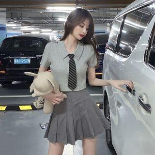 Collared Short-sleeve T-shirt / Mini Pleated Skirt