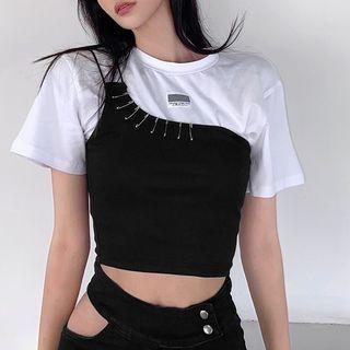 Set: Short-sleeve Cropped T-shirt + One-shoulder Crop Top