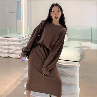Set: Puff-sleeve T-shirt + Midi A-line Skirt