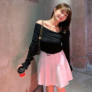 Long-sleeve Plain Off-shoulder Knit Top
