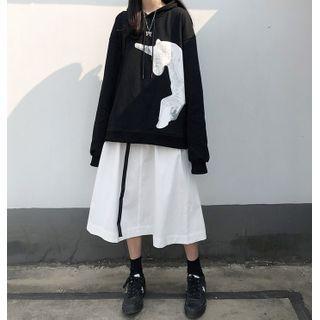 Long-sleeve Printed Hoodie / A-line Midi Skirt