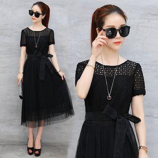 Short-sleeve Tie-waist Panel Dress