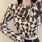 Long-sleeve Patterned Cropped T-shirt