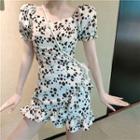 Puff-sleeve Floral Print Crop Top / Mini A-line Skirt