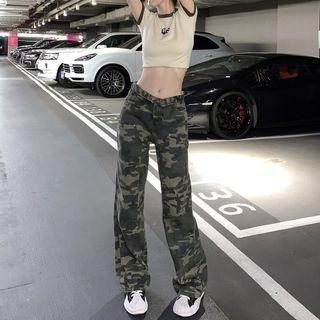 Short Sleeve Contrast Trim T-shirt / Low-rise Camo Print Loose-fit Jeans