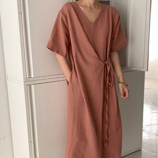 Short-sleeve Tie-front Midi Dress