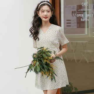 Short-sleeve Floral Print Mini Dress White - One Size