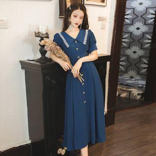 Short-sleeve Buttoned Lace Collar A-line Midi Dress