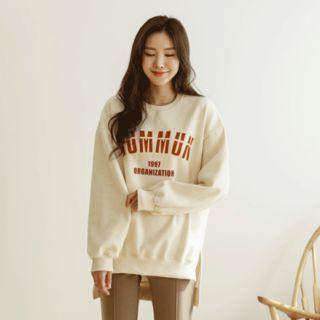 Dip-back Letter-printed Sweatshirt