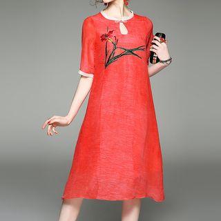 Keyhole Neck Embroidered Short-sleeve Dress