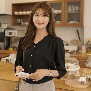 V-neck 3/4-sleeve Shirred Blouse