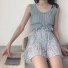Sleeveless Cable Knit Top / Frilled Printed Mini Skirt