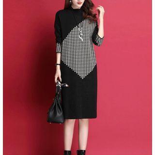 Houndstooth Long-sleeve Shift Dress