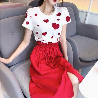 Short-sleeve Heart Embroidered T-shirt / Drawstring A-line Skirt