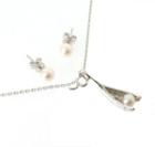Pea In The Pod Earrings And Necklace Set (white Pearl)