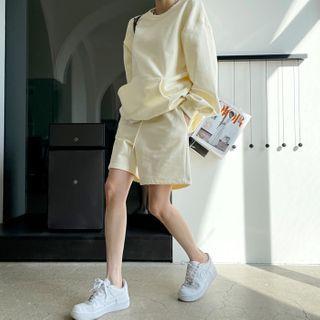 Sports Set: Kangaroo-pocket Sweatshirt + Shorts