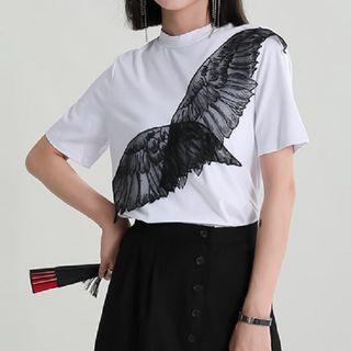 Elbow-sleeve Wing Embroidered T-shirt