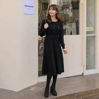 Crew-neck Pleated Midi Knit Dress With Sash