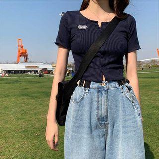 Short-sleeve Applique Ribbed Knit Top