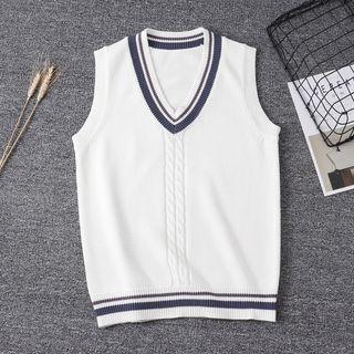 Sweater Vest / Embroidered Badge / Set
