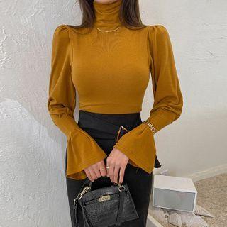 Turtleneck Bell-cuff Top