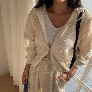 Kangaroo-pocket Pleated Zip-up Hoodie