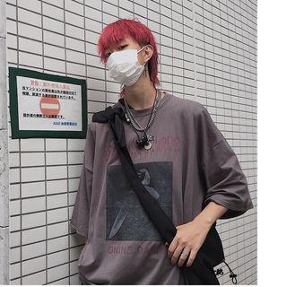 Elbow-sleeve Knife Print T-shirt