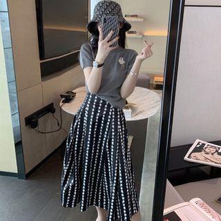 Set: Short Sleeve T-shirt + Printed A-line Skirt