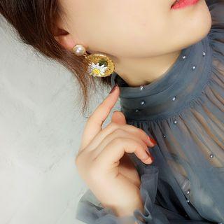 Daisy Drop Earring