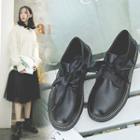 Lace Up Stitched Round Toe Oxford Shoes