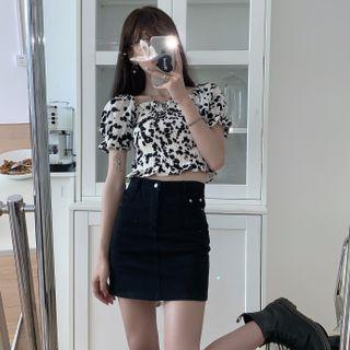 Puff-sleeve Floral Print Blouse / Denim Pencil Skirt